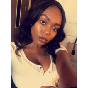 Meet your Posher, Erica